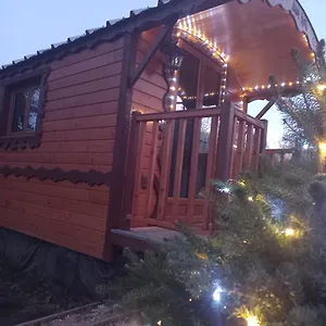 Camping L'encantada- Roulotte